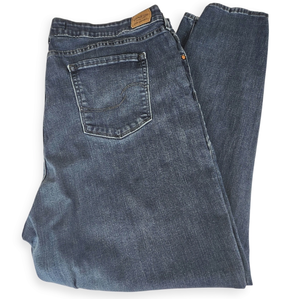 Levi's Signature Mid Rise Skinny Jeans Size 20